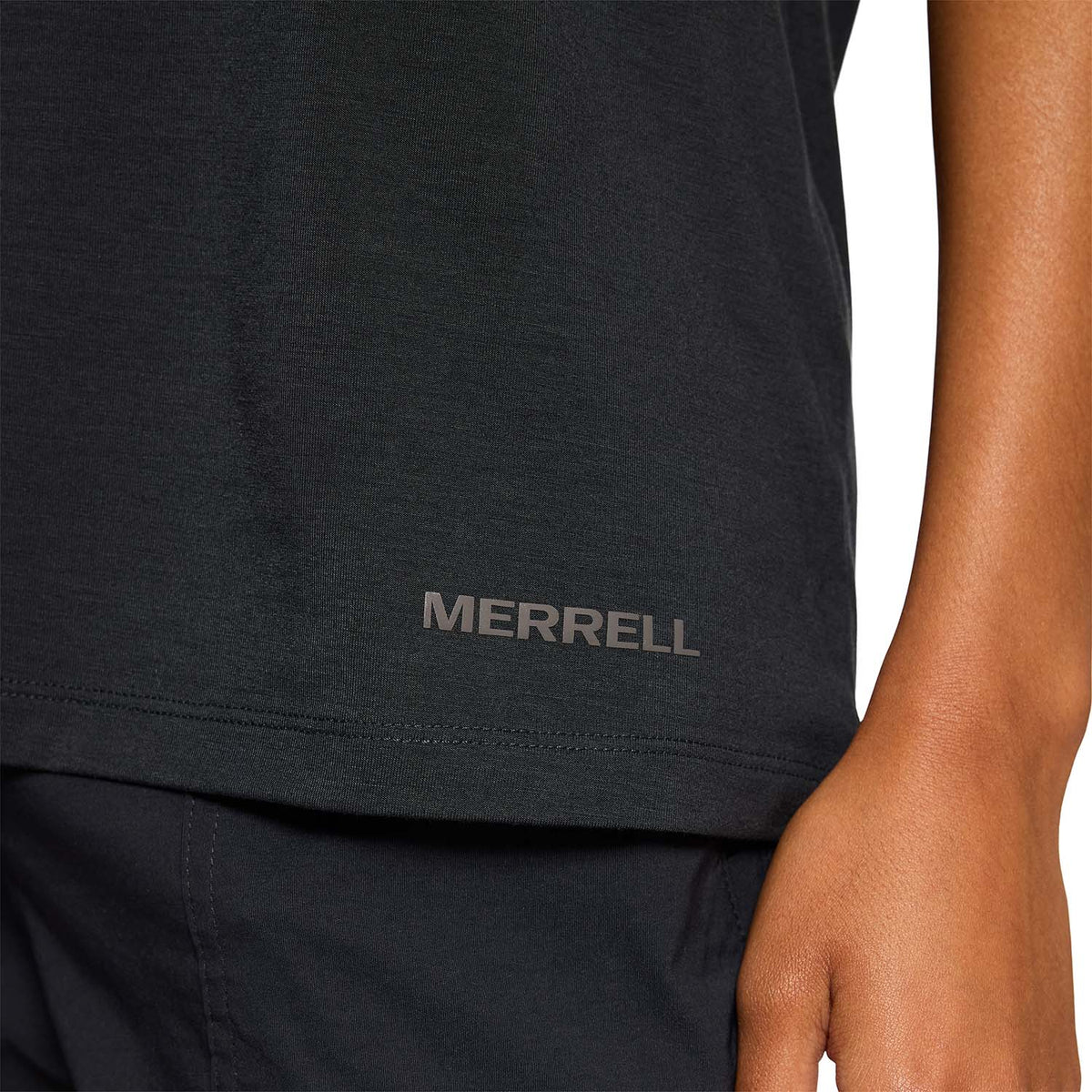 Polera Manga Corta Mujer Every Tencel Negro Merrell