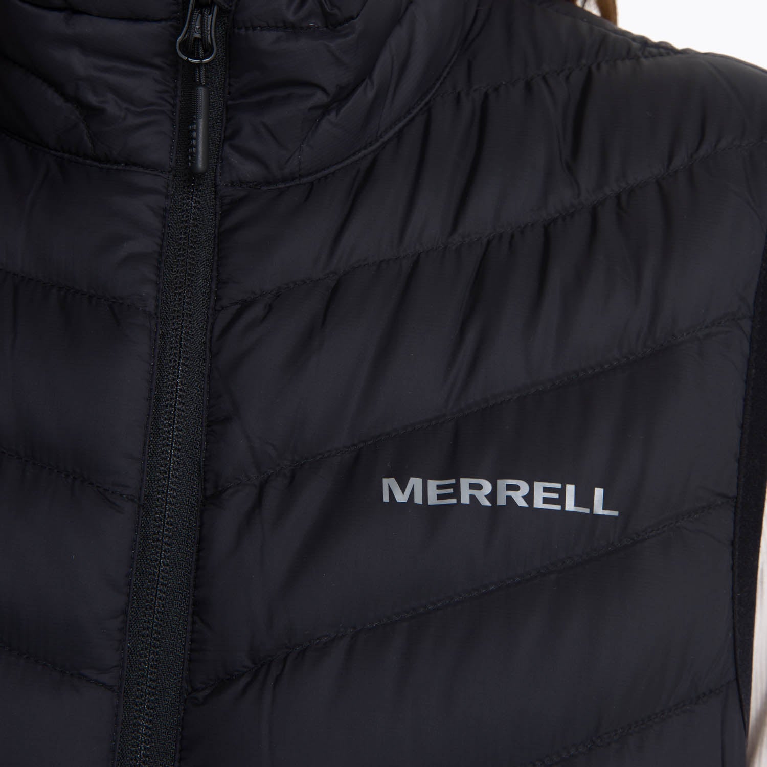 Parka Pluma Sin Mangas Mujer Kamera Negro Merrell