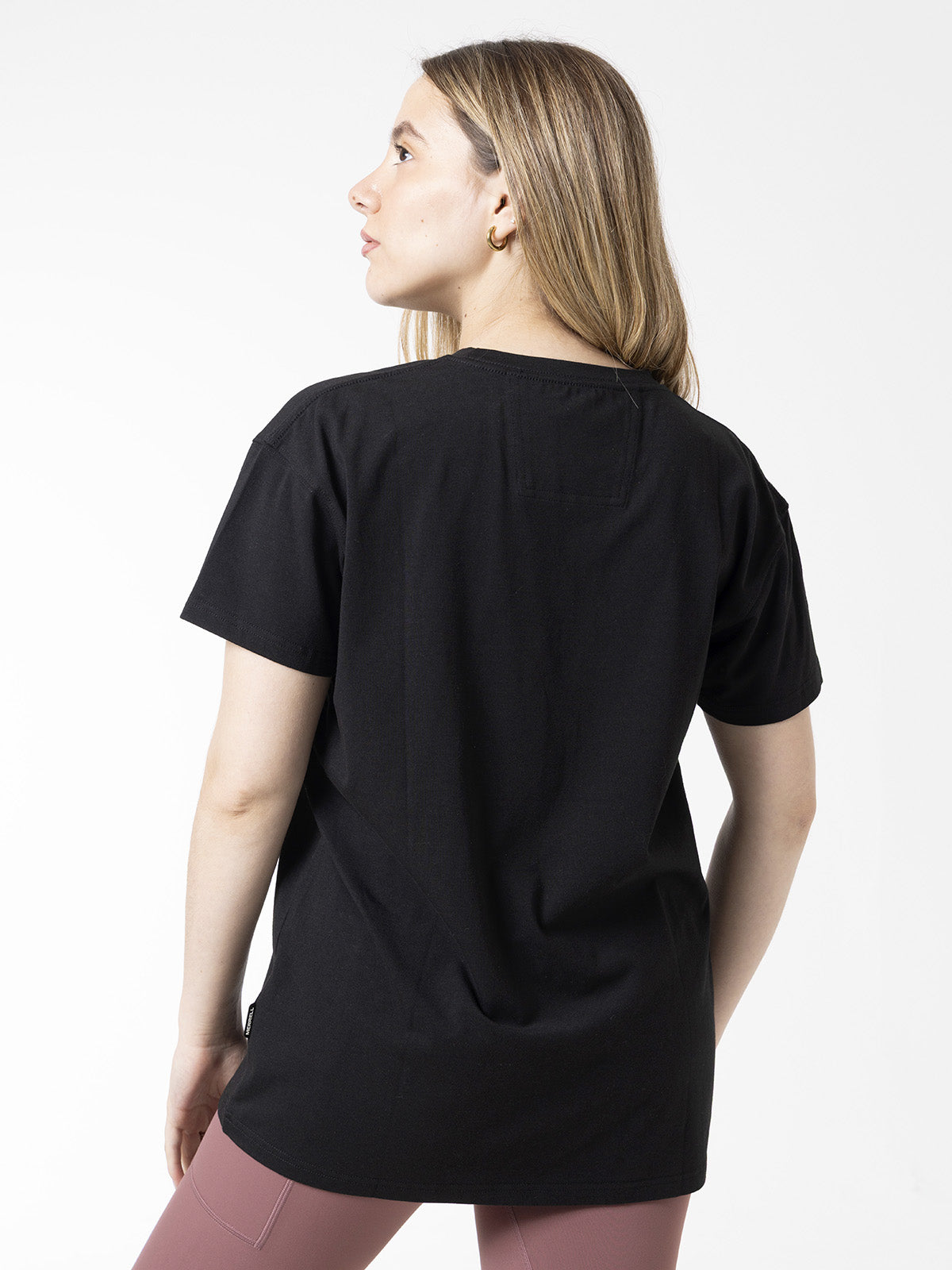 Polera Manga Corta Mujer Bigprint Bamboo Negro Merrell
