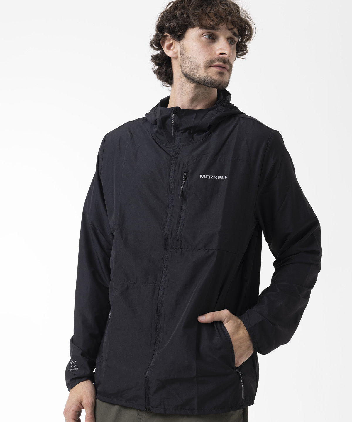 Cortaviento Hombre Tharais Trail Wind Negro Merrell