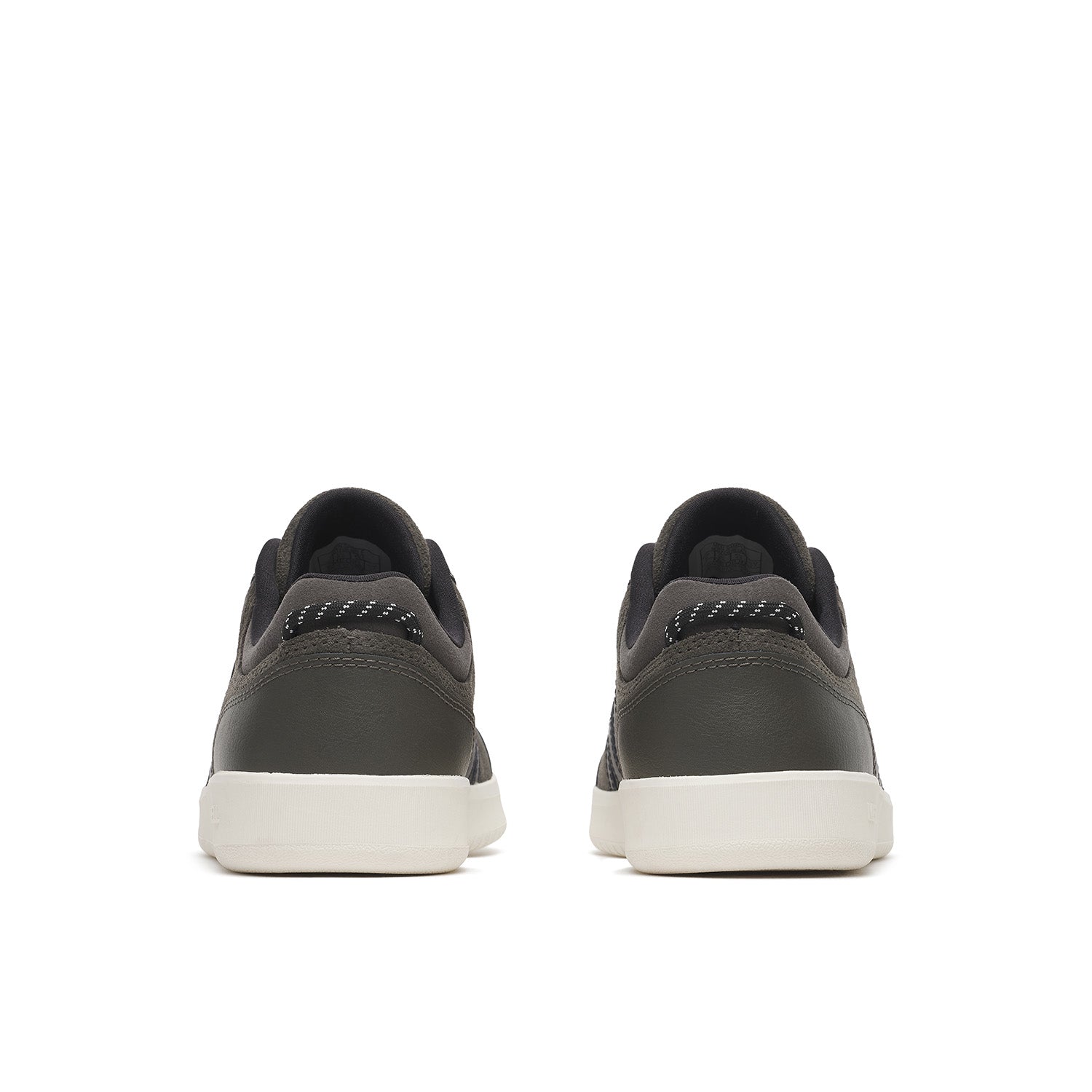 Zapatilla Hombre Cygnet Leather Gris Merrell