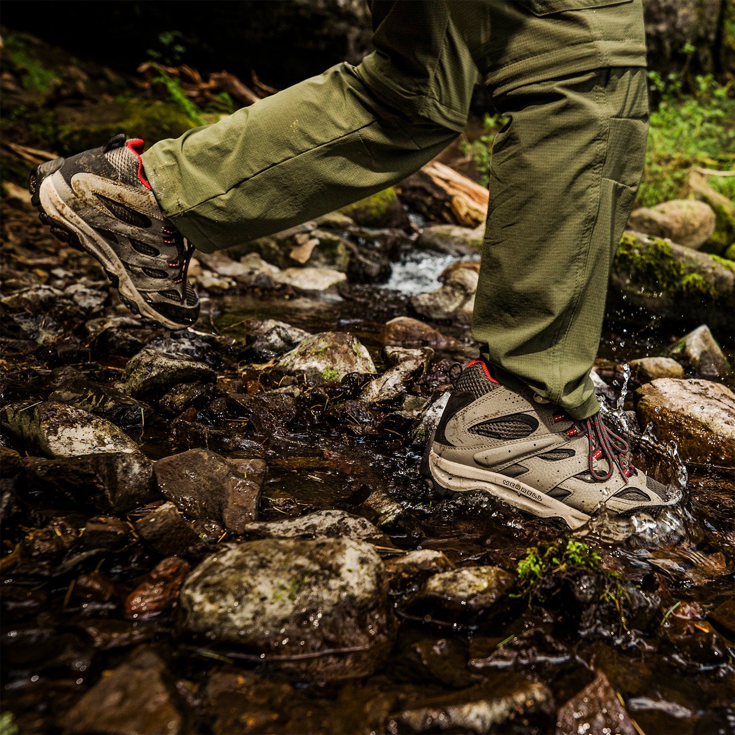 Botín Niños Moab 3 Mid Waterproof Boulder/Rojo Merrell